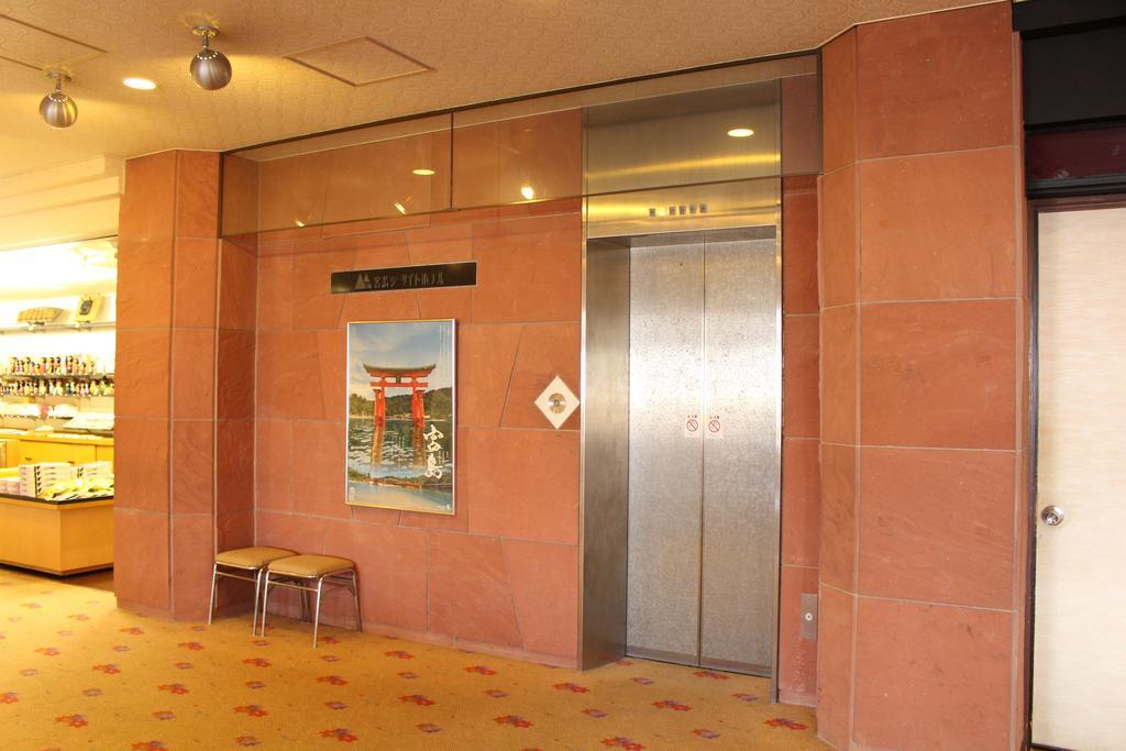 Miyajima Seaside Hotel Hatsukaichi Exterior photo