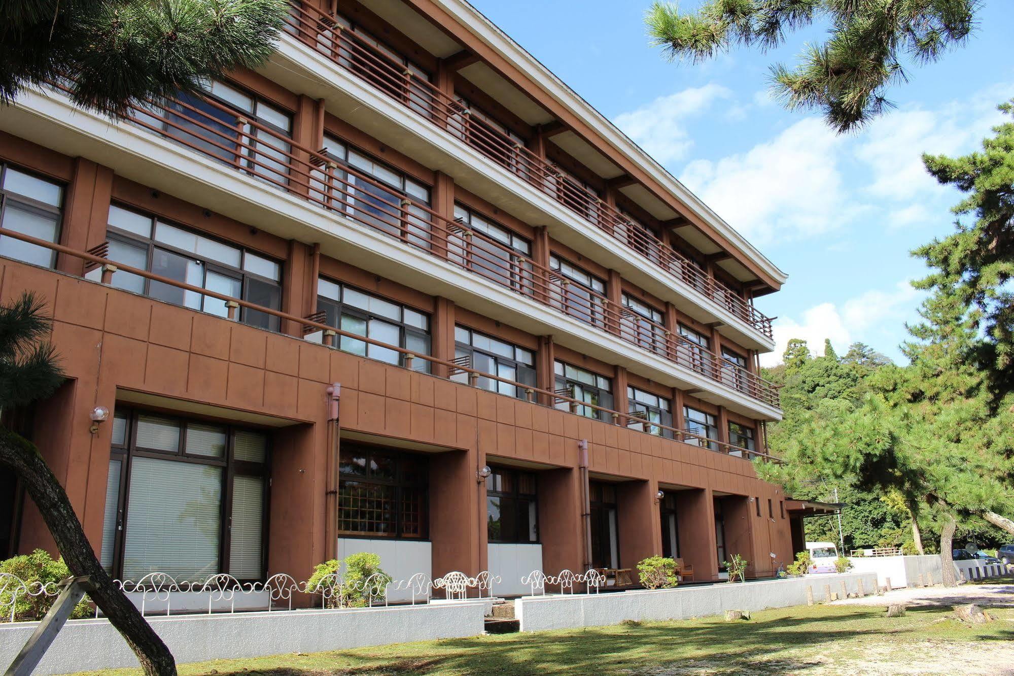 Miyajima Seaside Hotel Hatsukaichi Exterior photo