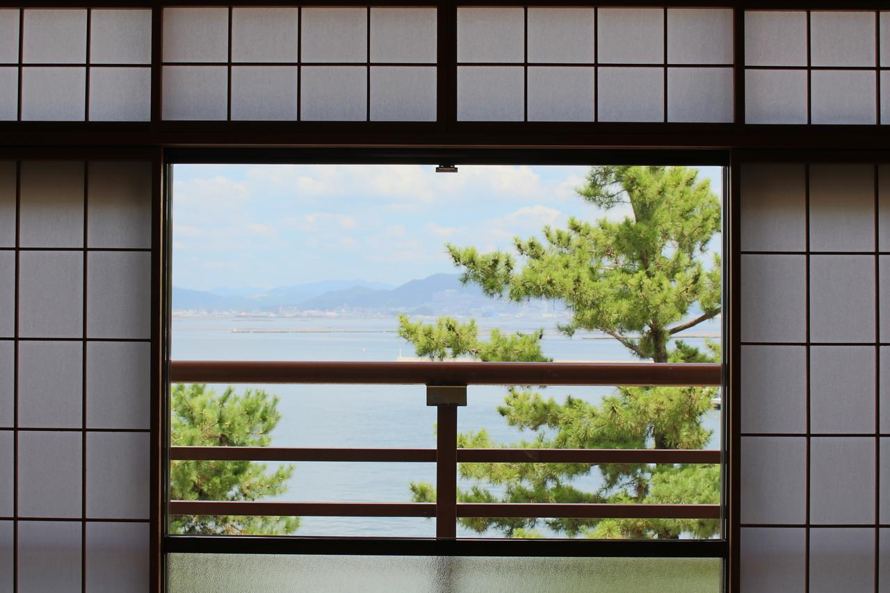 Miyajima Seaside Hotel Hatsukaichi Exterior photo