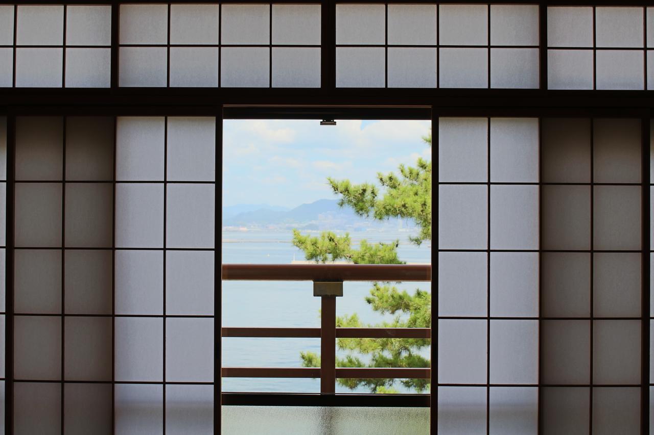 Miyajima Seaside Hotel Hatsukaichi Exterior photo